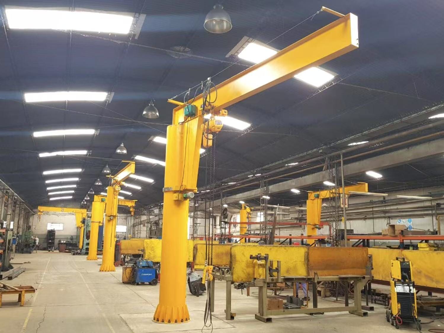Column-Type Jib Crane4