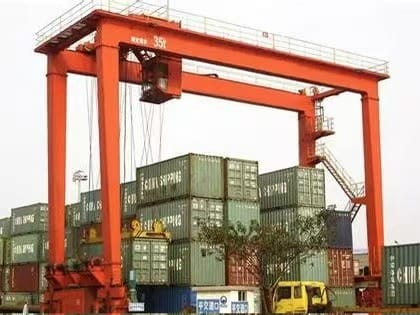 Rubber-Tyred Container Gantry Crane 1