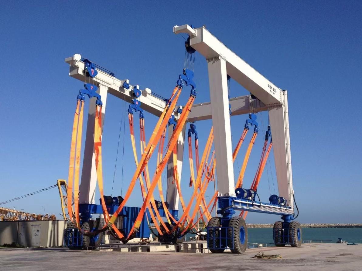 Yacht Lifting Crane2