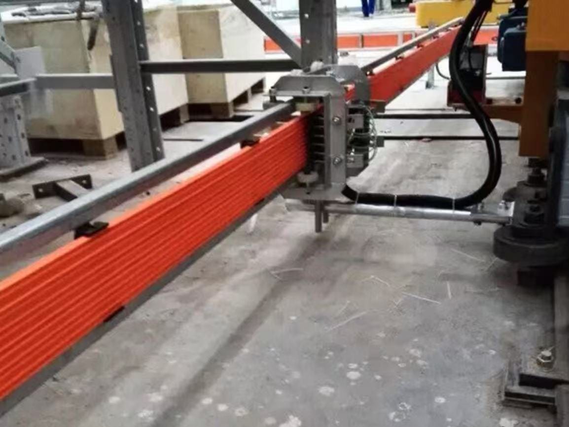 Seamless Conductive Rail2